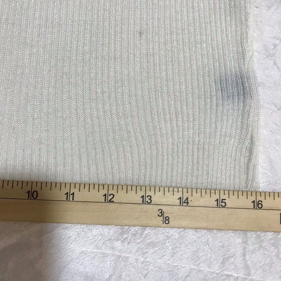 The Damon Turtle Long Sleeve Turtleneck Top Women’s Size XL Color Beige Pullover - Picture 9 of 13